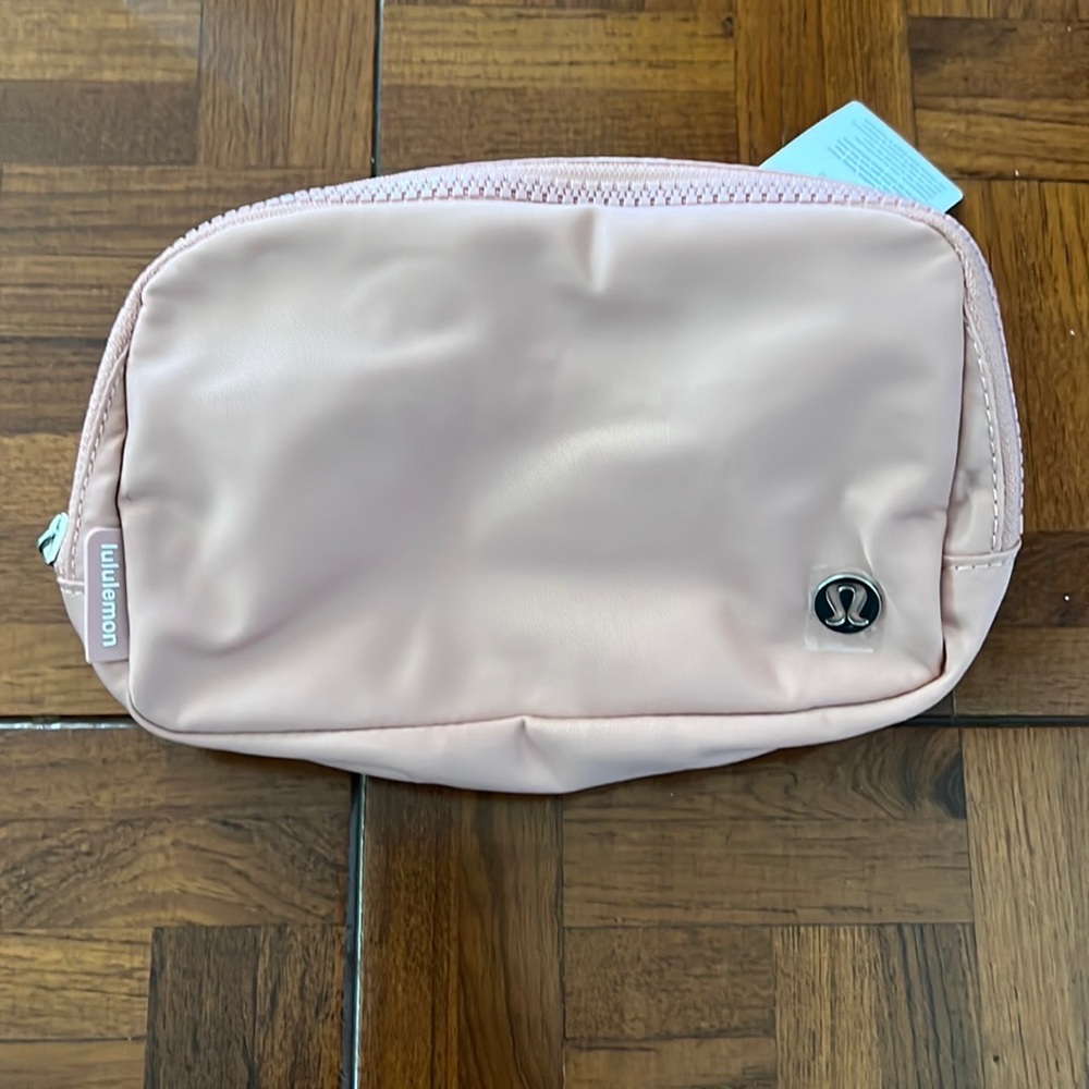 Lululemon Pastel Pink Spring Belt Bag - Picture 3 of 4